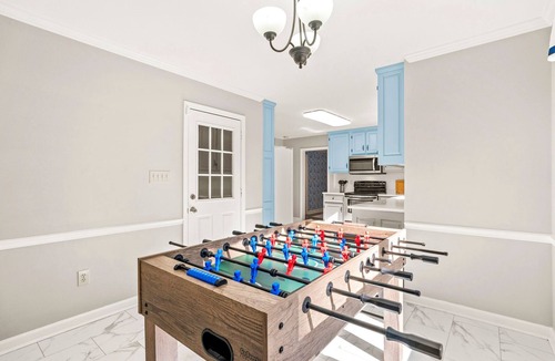 Athens House | Indoor Games, Pool Table, 10 min to UGA