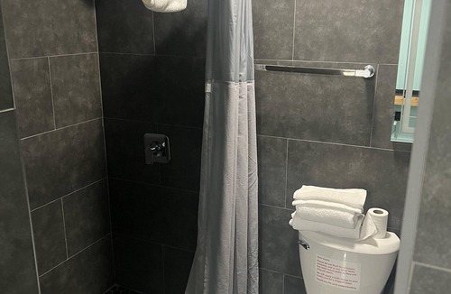 Savannah Hotel | INN on 17