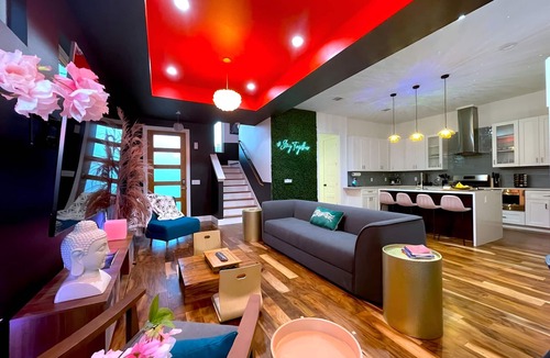 MLK House | Insta-worthy Funky Palace in East Austin