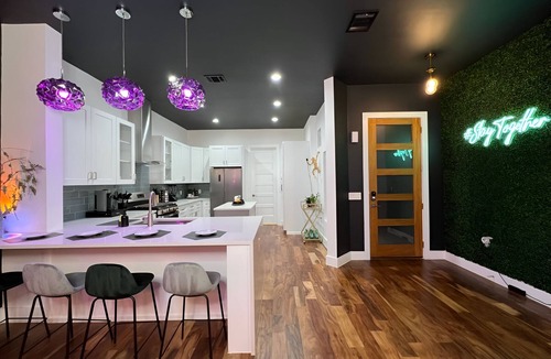 MLK House | Insta-worthy Funky Palace in East Austin