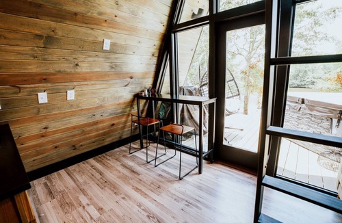 Coosa Cabin | Intimate A-Frame Cabin for a Romantic Retreat in Cedar Bluff, Alabama