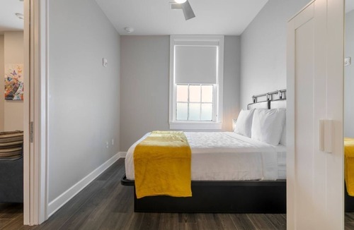New Orleans Hotel | Inviting 2BR Suite Steps from Historic New Orleans