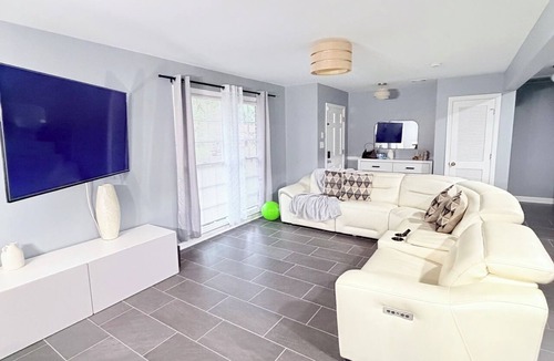 Savannah House | Irians House