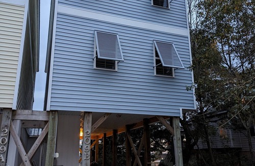Holly Ridge House | Island and Water Views from Mainland Townhouse!