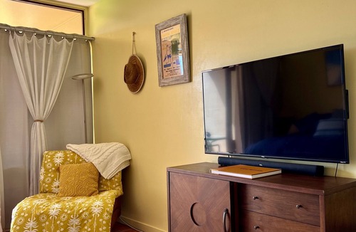 Maunaloa Apartment | Island Bliss: Relax in Paradise