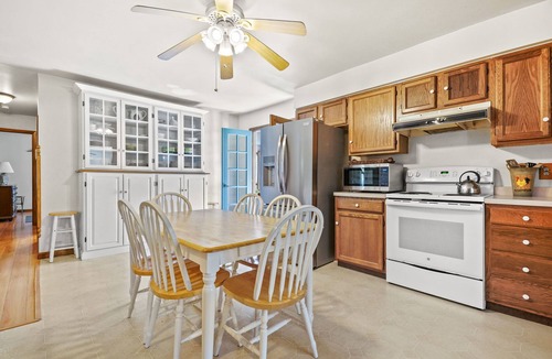 Chincoteague House | Island Estate | 5BR Waterfront w/Private Pool, Large Family Retreat, Pet Friendly