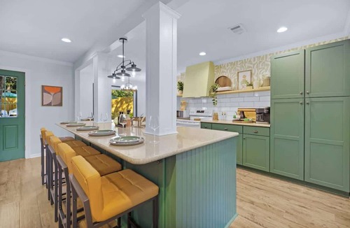 Savannah House | Island Getaway, Cowboy Pool, Near Downtown & Tybee