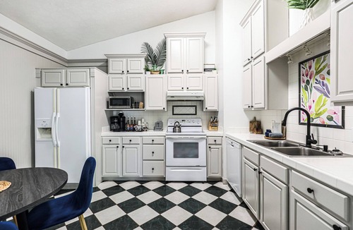 Whitemarsh Island House | Island Home I Game Room I Near Downtown & Beach