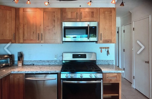 Ualapue Condo | ISLAND OF MOLOKAI nWAVECREST A BUILDINGnSTEPS FROM OCEANn100+ PER NT /10 NT MIN