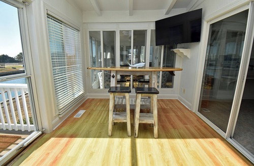 Inlet Harbour House | Isle Be Back - Walk to Beach (Channelfront) in Garden City Beach
