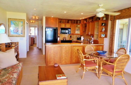 Kapaa Condo | It's All About the View! Oceanfront, A/C, Elevator, SPECIAL! 9/3-9/24/25 Info ↓