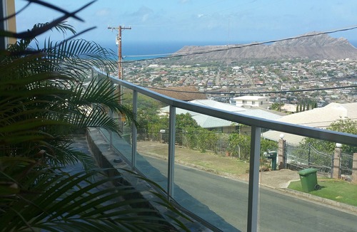 Kahala House | It's paradise! Come & experience the calmness & serenity with the birds singing!