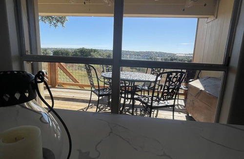 Comanche Point At Point Venture House | It’ Shore to Be a Great Stay!