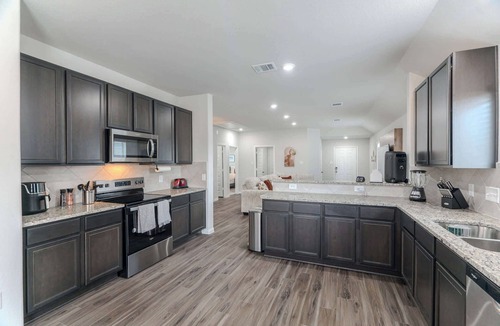 Northside House | Jacuzzi/hottub, Pool table