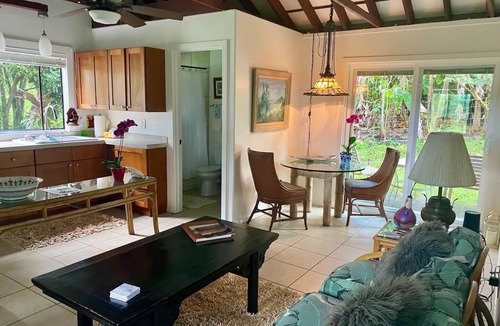 Hana House | JJs Hāna Hale - Farm House