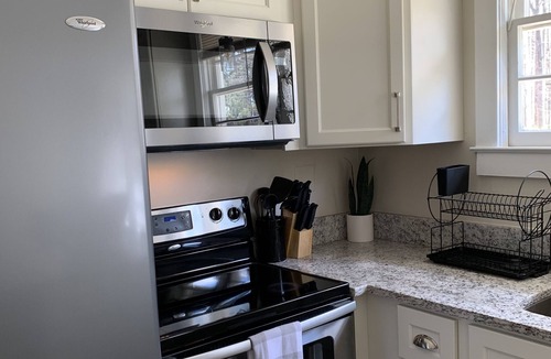 Chapel Hill House | Jo Mac Cottage- Quiet Home near UNC Chapel Hill