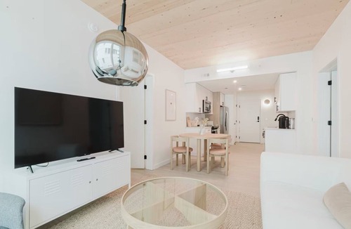 Optimist Park Apartment | Joinery West