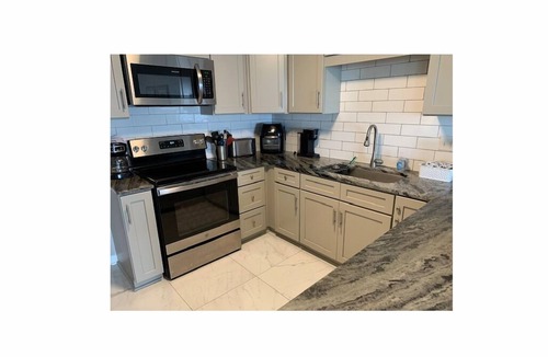North Topsail Beach House | Jolly Roger- Beach Towels & Linens Provided-Pet Friendly