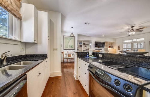 Melrose on the Beach House | JonBie Maison Sea Island Cottage Ocean View