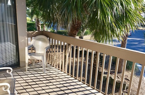 Palmetto Dunes Villa | Just 1 Min. Walk to The Best Beach - Pet Friendly