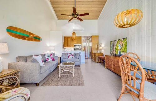 Napili Condo | Just steps to the beach Napili Shores Resort OCT LAST MIN DISCOUNT SPECIAL