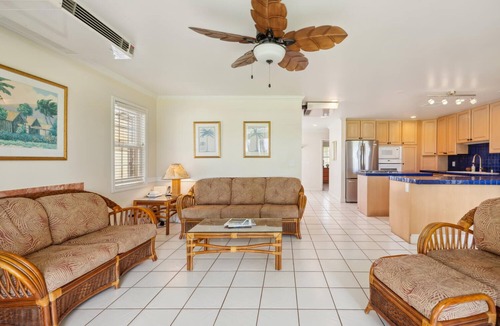Waimea House | Kai Nalu, Spacious, Beachfront Home