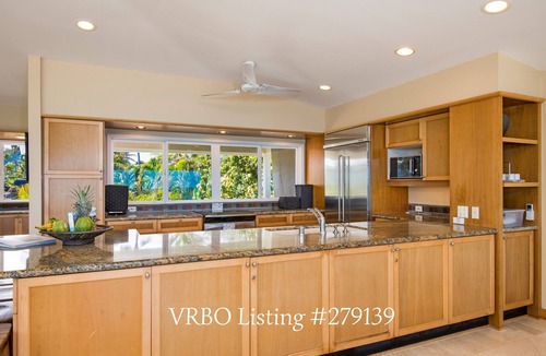 Kailua House | Kailua Oceanfront Villa with Heated Pool & Spa