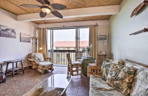 Historic Kailua Village Apartment | Kailua Village, Ocean View, AC, King Bed, Lanai, Pool, In Unit Laundry