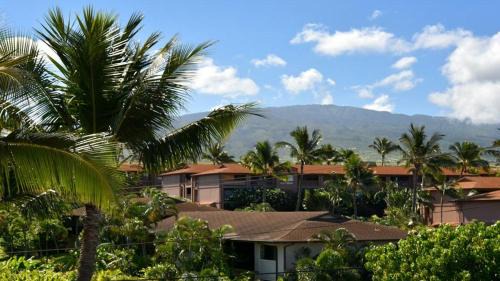 Honokowai Apartment | Kaleialoha 401 · KA 401 Spacious Studio w Mountain View Pool AC