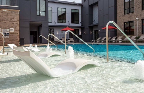 Charlotte Apartment | Kasa | Family Friendly Uptown Location, Amenity Access | Charlotte