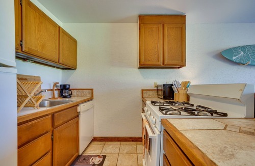 Kaunakakai Condo | Kaunakakai Home at Molokai Shores w/Pool!