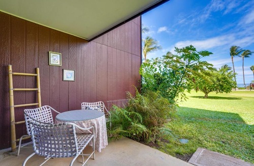 Kaunakakai Apartment | Kaunakakai Home at Molokai Shores with Pool!