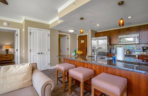 Honokowai Condo | KBM Resorts | FREE CAR | Honua Kai Hokulani | Oceanfront | 6-Bedroom Multi Unit Listing | Private BBQ on Balcony HKH-201/36/38