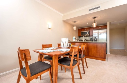 Honokowai Condo | KBM Resorts | Spacious Ocean View 8-Bedroom Honua Kai Collection | Multi Unit Listing | Same Floor | 4 Free Rental Cars! HKK-812/16/20/25