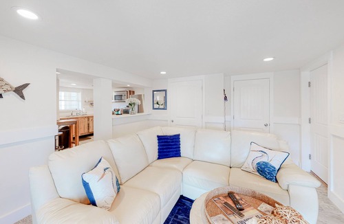 Kitty Hawk Condo | KH3111B: Seas the Day | Walk to Beach | Patio | Kitchenette