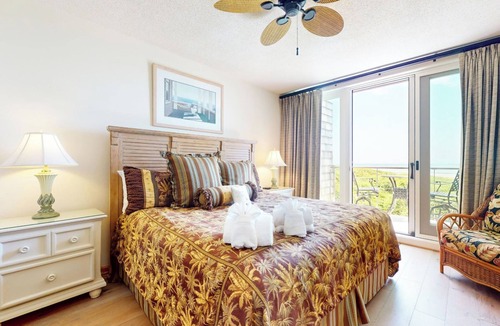 West Beach Village Villa | Kiawah Exclusives | 2476 Shipwatch Oceanfront