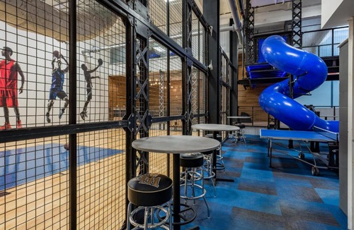 Winston - Salem Hotel | Kimpton Cardinal Hotel by IHG