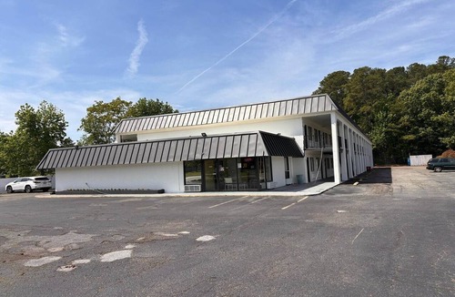 North Newport News Apartment | King Bed|Smk|Newport News PA