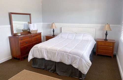 Buxton Hotel | King Efficiency | 3 | Pet Friendly