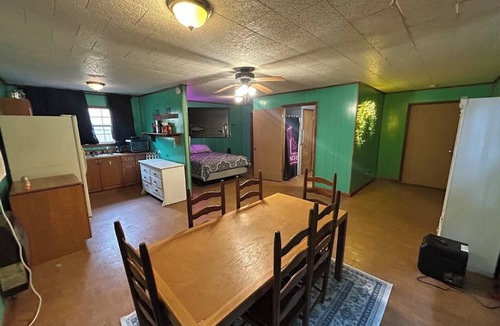 Fort Gaines Villa | King & Queen of Lake Eufaula suite