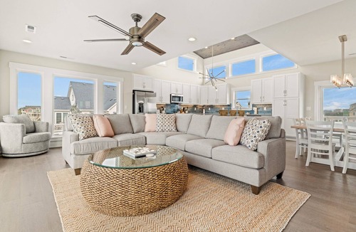 Wind Over Waves House | Kiteboarding Paradise- Waterfront Sunsets & Poolside Relaxing