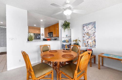 Kahaluu Bay Condo | KKSR3101 DIRECT OCEANFRONT GROUND FLOOR CORNER ADVOCATES PLANET-FRIENDLINESS