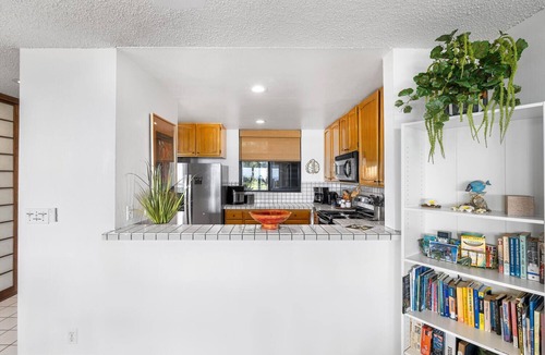 Kahaluu Bay Condo | KKSR3101 DIRECT OCEANFRONT GROUND FLOOR CORNER ADVOCATES PLANET-FRIENDLINESS