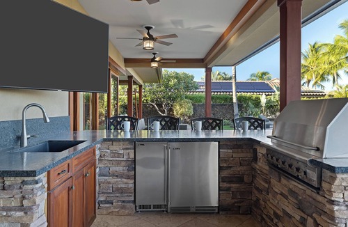 Waikoloa House | Kolea Family Retreat - Heated Pool, Outdoor Kitchen, Steps to Ocean!