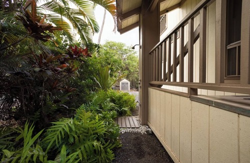 Kahaluu Bay Apartment | Kona coast, Aug low rates Ocean side view Free HSWIFI walk to Magics & Kahalu'u