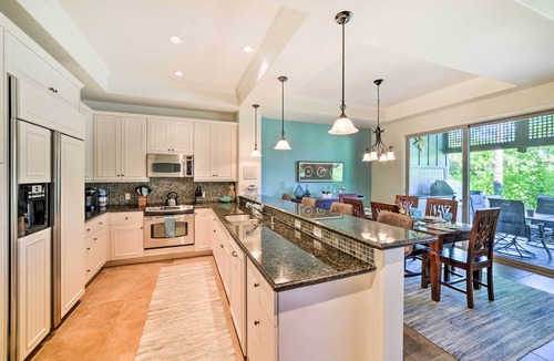 Kulalani Condo | Kona Coast Condo w/Lanai & Outdoor Kitchen!