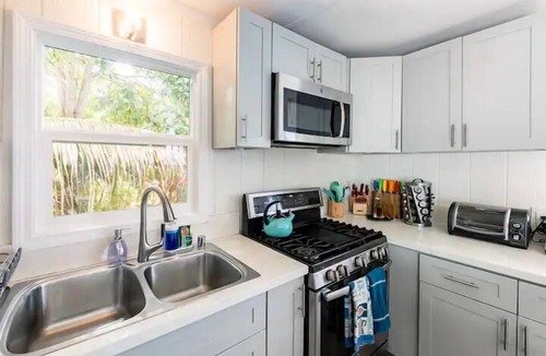 Honalo House | Kona coffee farm retreat, with full ocean views near Kailua Kona!