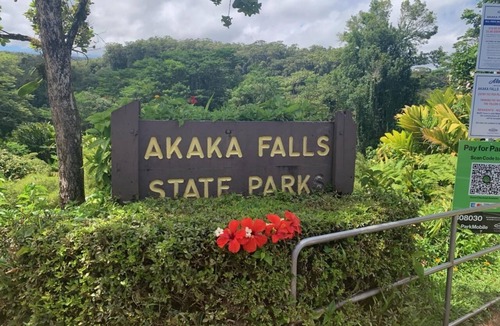 Historic Kailua Village Apartment | Kona Islander Inn - #316 - Located in beachfront town of Kailua Kona Hawaii.