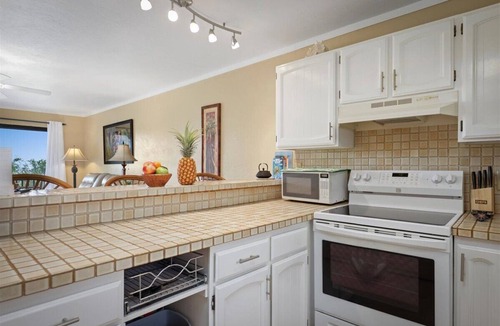 Kahaluu-Keauhou Condo | KONA WESTWIND#6 INCREDIBLE OCEAN VIEWS, CORNER UNIT