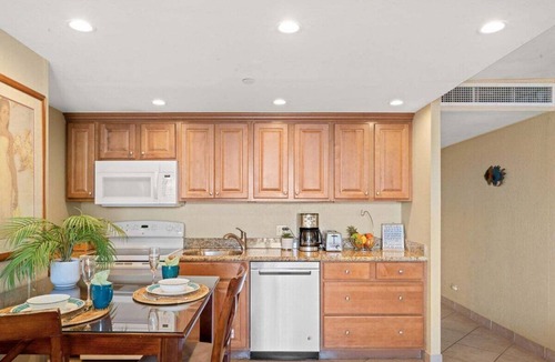 Honokowai Condo | KS 936 Kaanapali Penthouse Studio with AC and Pool